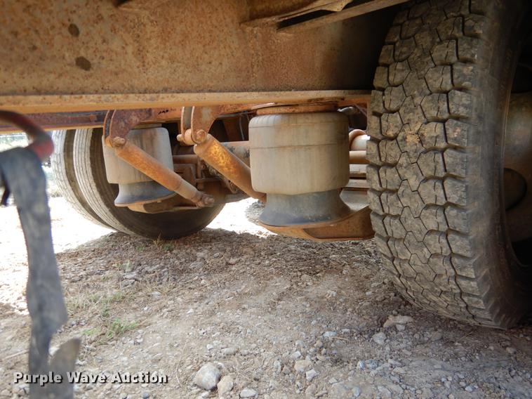 image for item DF2023 1988 Great Dane GPDAR-248 equipment trailer