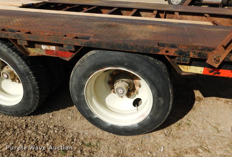 image for item DF2023 1988 Great Dane GPDAR-248 equipment trailer