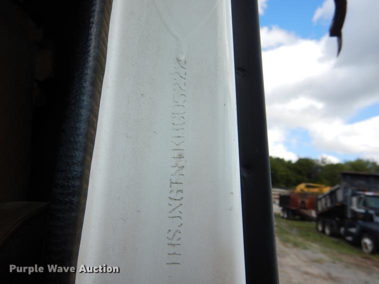 image for item DF2025 1989 International 8300 tank truck