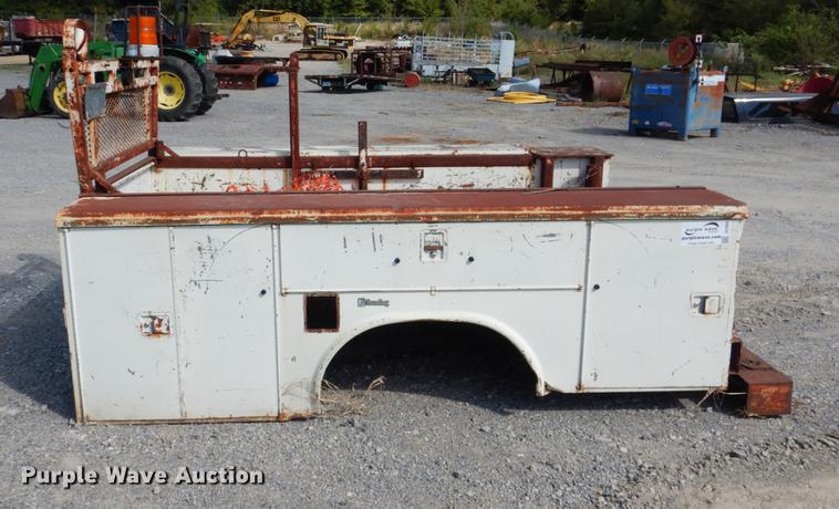 image for item DF2028 Reading steel utility bed