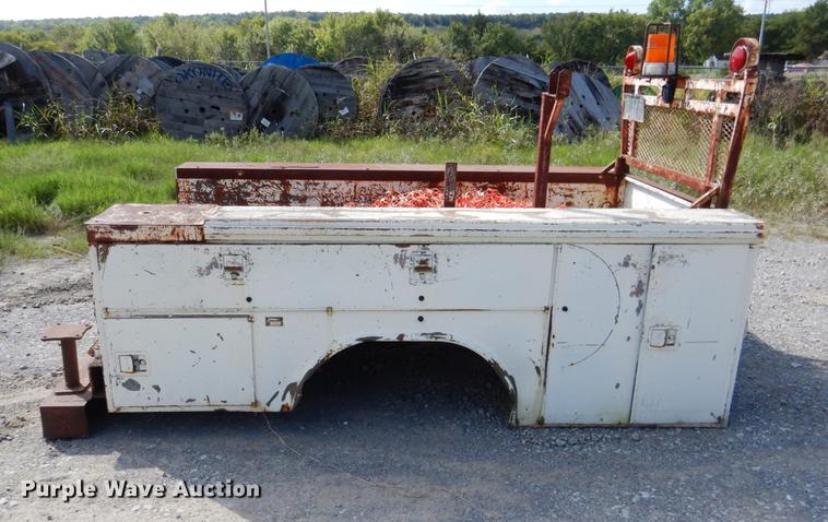 image for item DF2028 Reading steel utility bed