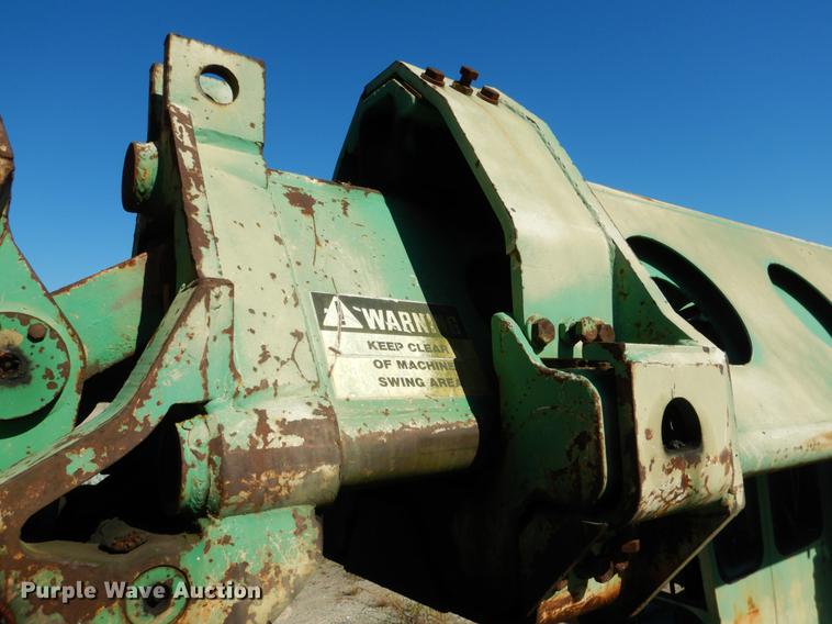 image for item DF2034 1981 Gradall G660 rubber tire excavator