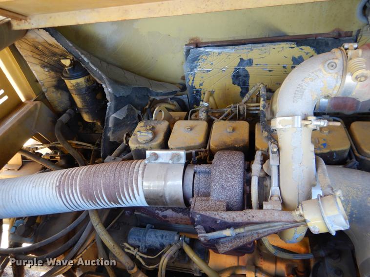 image for item DF2035 1994 Gradall G3WD rubber tire excavator