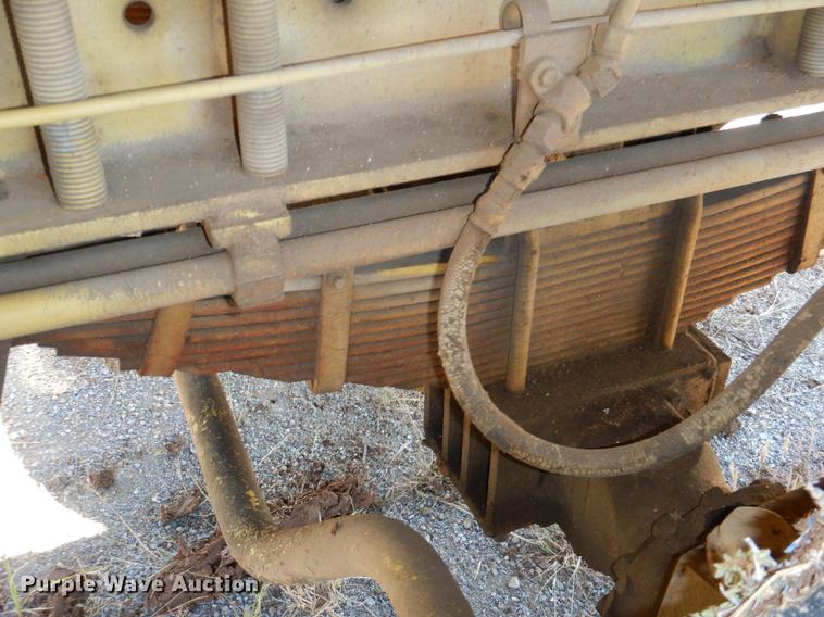 image for item DF2035 1994 Gradall G3WD rubber tire excavator