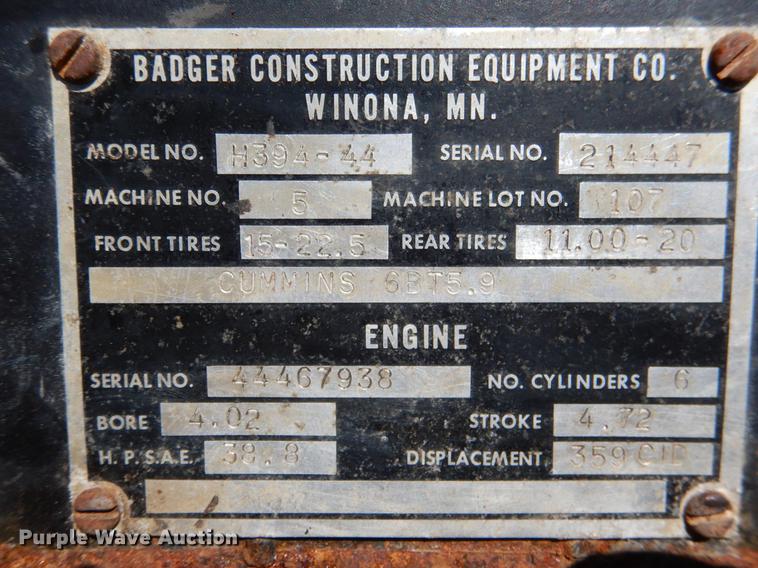 image for item DF2036 1987 Badger 444 Hydro-Scopic rubber tire excavator