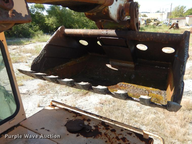 image for item DF2036 1987 Badger 444 Hydro-Scopic rubber tire excavator