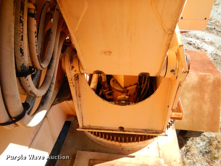 image for item DF2036 1987 Badger 444 Hydro-Scopic rubber tire excavator