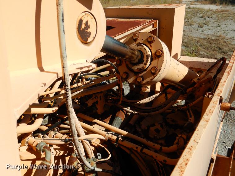 image for item DF2036 1987 Badger 444 Hydro-Scopic rubber tire excavator