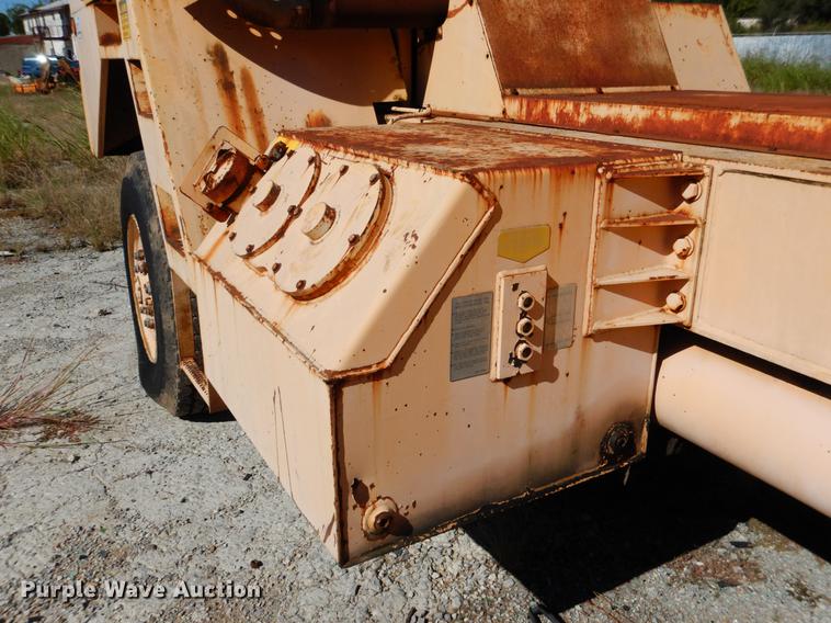 image for item DF2036 1987 Badger 444 Hydro-Scopic rubber tire excavator