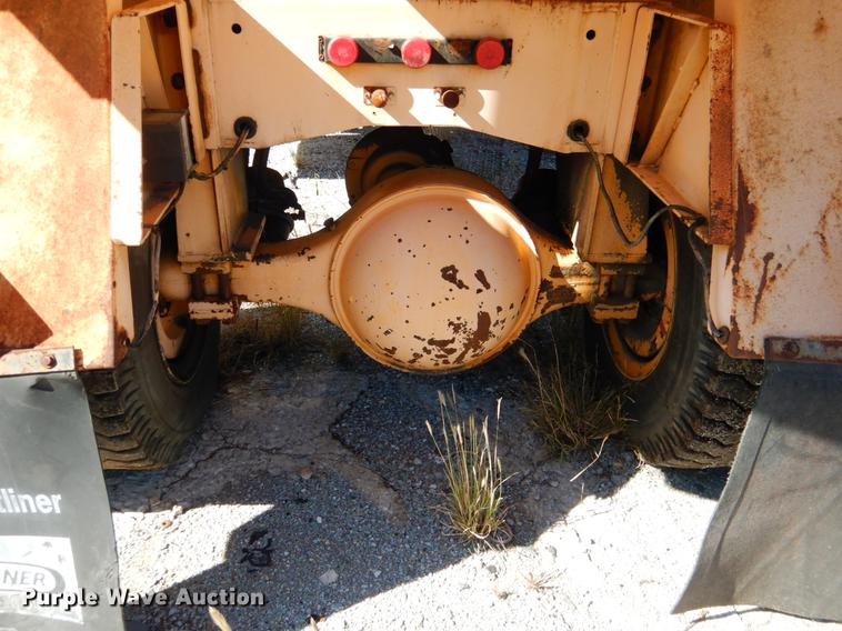 image for item DF2036 1987 Badger 444 Hydro-Scopic rubber tire excavator