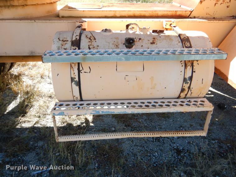 image for item DF2036 1987 Badger 444 Hydro-Scopic rubber tire excavator