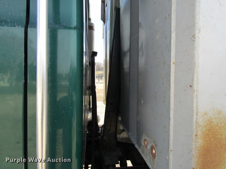 image for item DF3874 2000 Mack CL700 dump truck