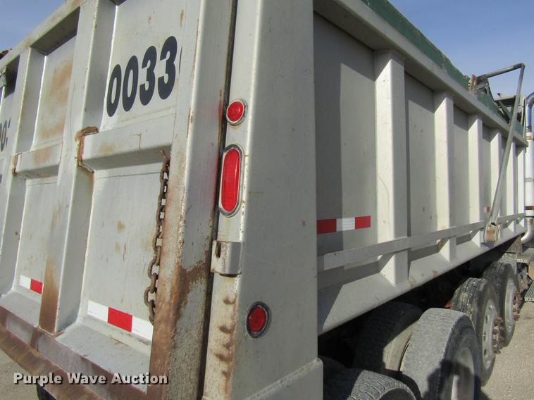 image for item DF3874 2000 Mack CL700 dump truck