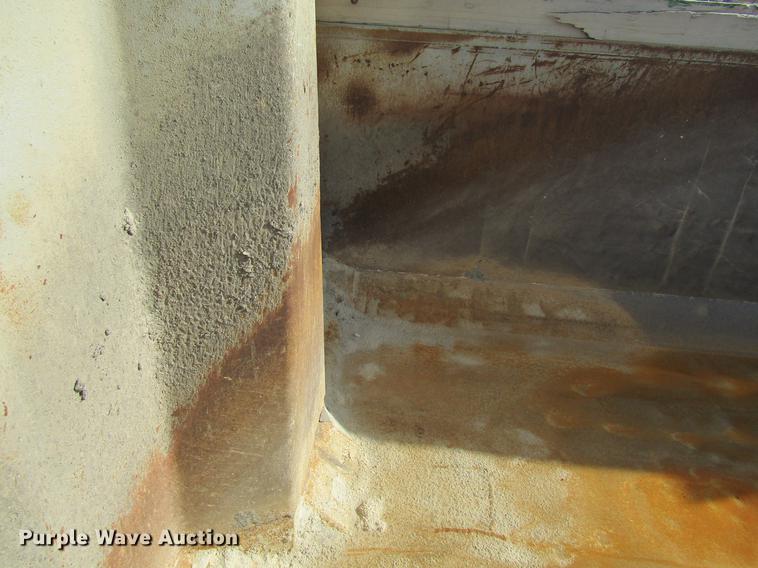 image for item DF3874 2000 Mack CL700 dump truck