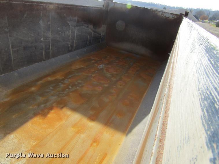 image for item DF3874 2000 Mack CL700 dump truck