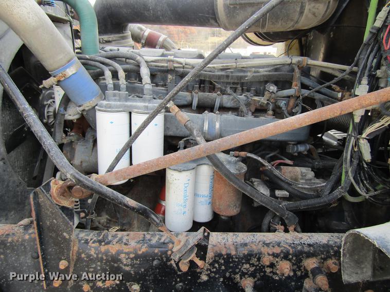 image for item DF3874 2000 Mack CL700 dump truck