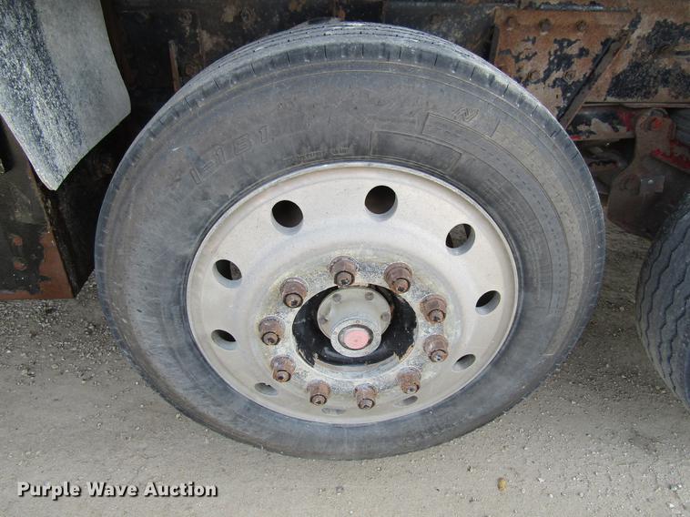 image for item DF3874 2000 Mack CL700 dump truck