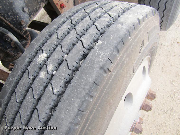 image for item DF3874 2000 Mack CL700 dump truck