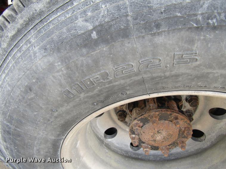 image for item DF3874 2000 Mack CL700 dump truck