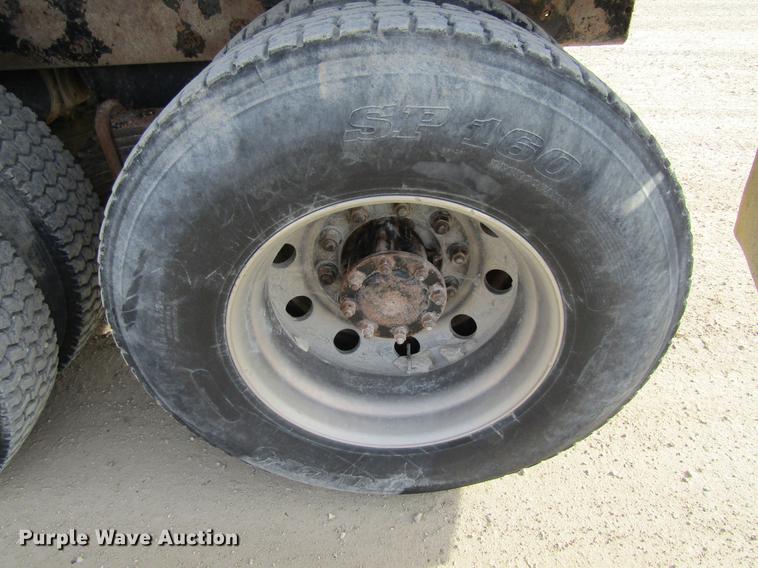 image for item DF3874 2000 Mack CL700 dump truck