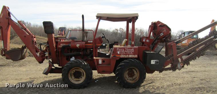 image for item DF3878 1997 Ditch Witch 8020 trencher