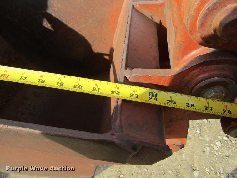 image for item DF3878 1997 Ditch Witch 8020 trencher