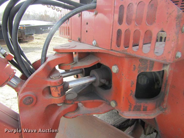 image for item DF3878 1997 Ditch Witch 8020 trencher