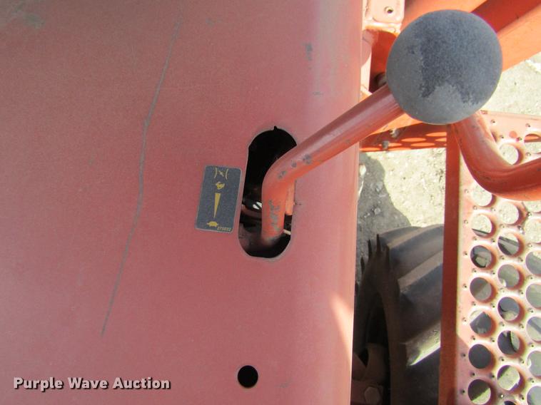 image for item DF3878 1997 Ditch Witch 8020 trencher