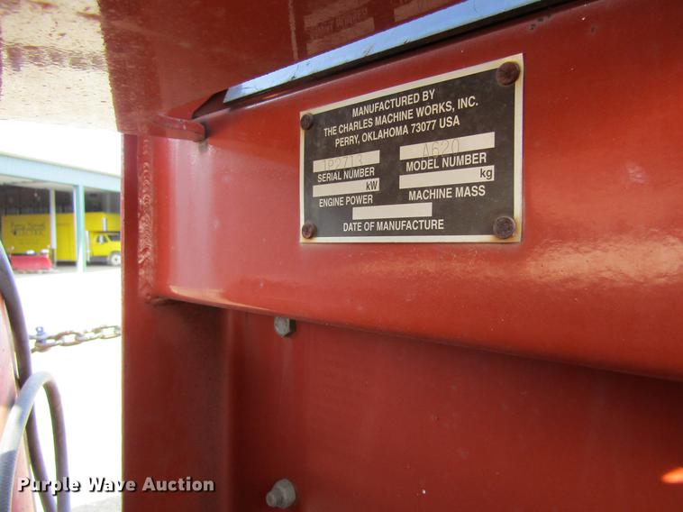 image for item DF3878 1997 Ditch Witch 8020 trencher