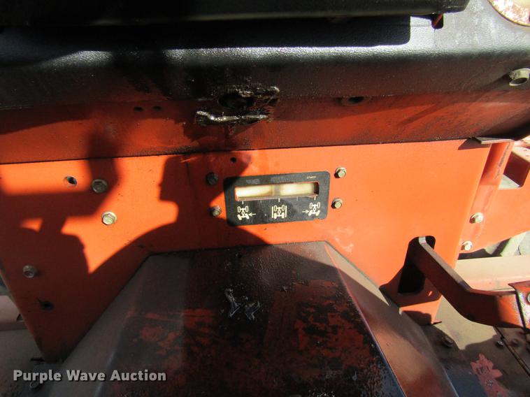 image for item DF3878 1997 Ditch Witch 8020 trencher
