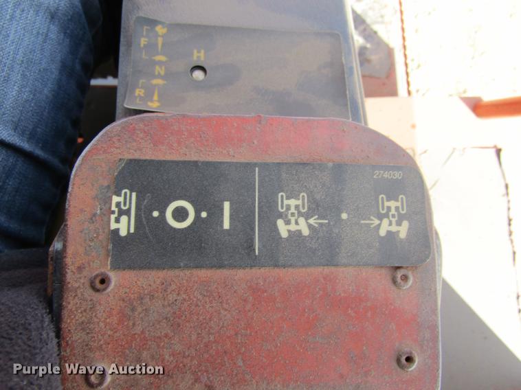 image for item DF3878 1997 Ditch Witch 8020 trencher