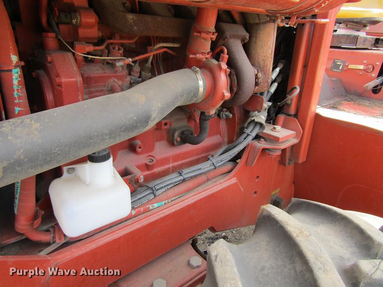 image for item DF3878 1997 Ditch Witch 8020 trencher