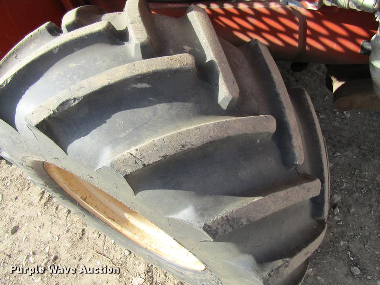 image for item DF3878 1997 Ditch Witch 8020 trencher