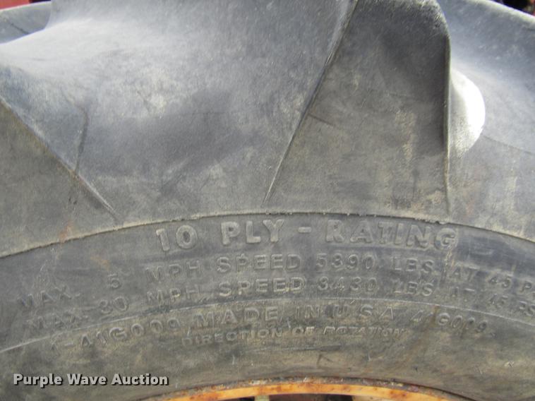 image for item DF3878 1997 Ditch Witch 8020 trencher