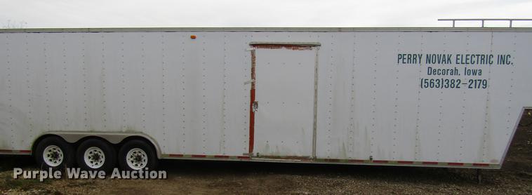 image for item DF3879 1998 United Express Line enclosed cargo trailer