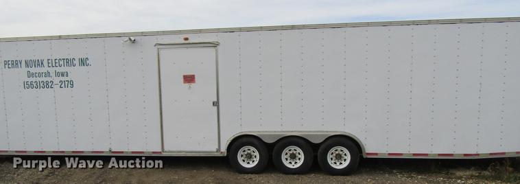 image for item DF3879 1998 United Express Line enclosed cargo trailer