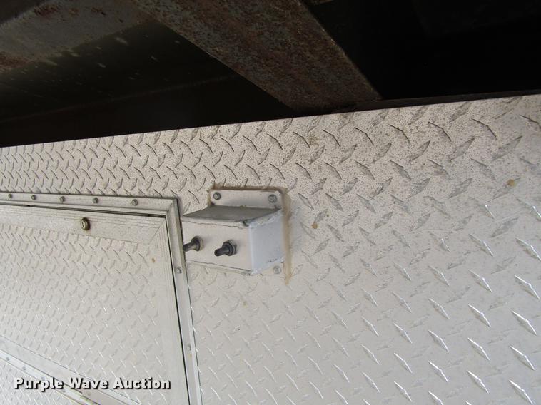 image for item DF3879 1998 United Express Line enclosed cargo trailer