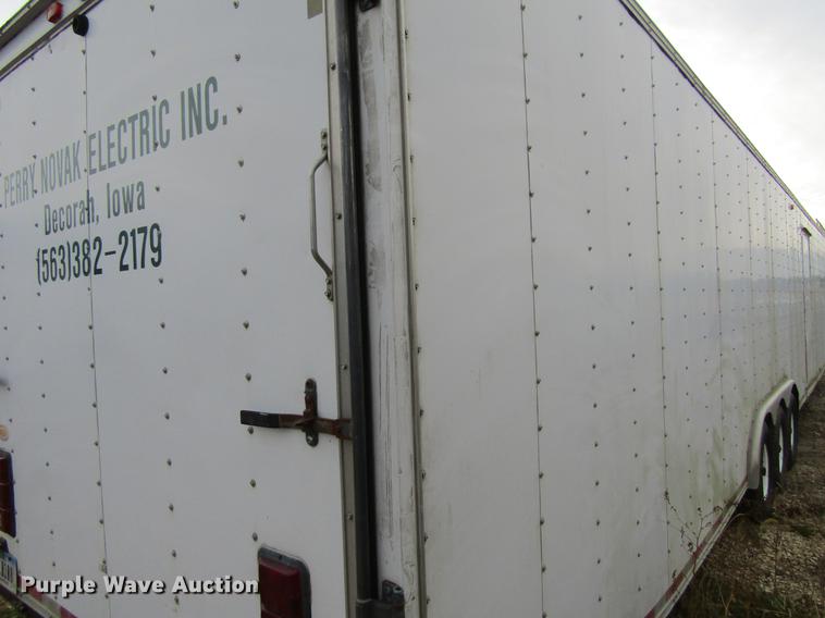 image for item DF3879 1998 United Express Line enclosed cargo trailer