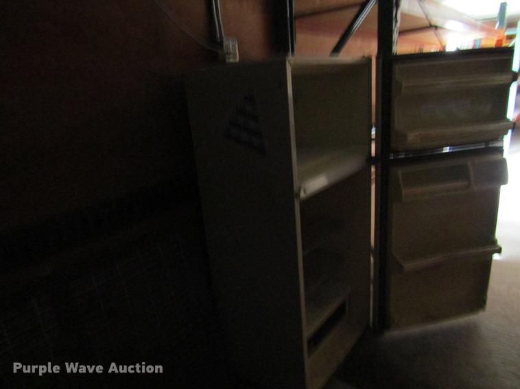 image for item DF3879 1998 United Express Line enclosed cargo trailer