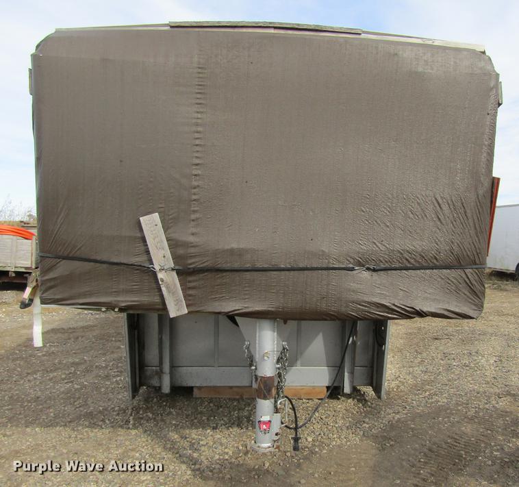 image for item DF3880 2011 Wells Cargo CVG3225 enclosed cargo trailer