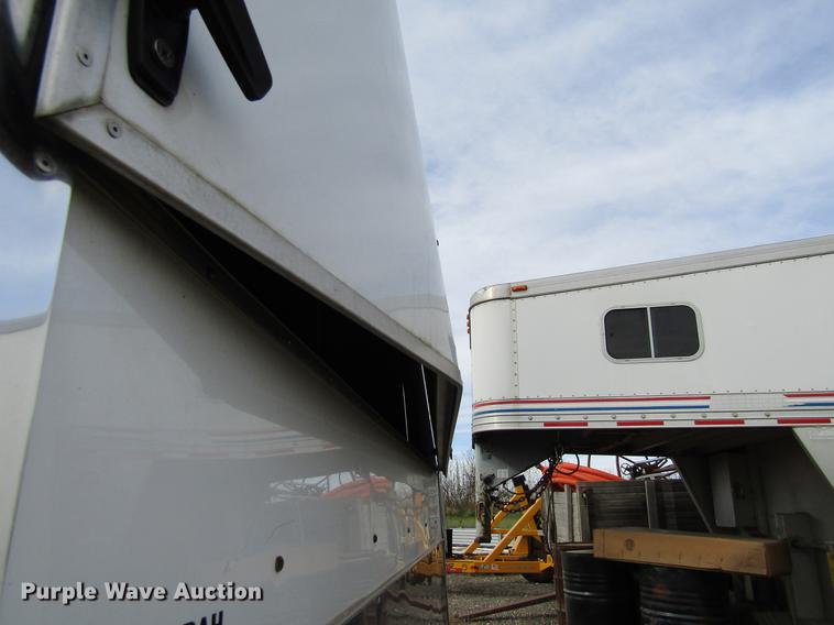 image for item DF3880 2011 Wells Cargo CVG3225 enclosed cargo trailer