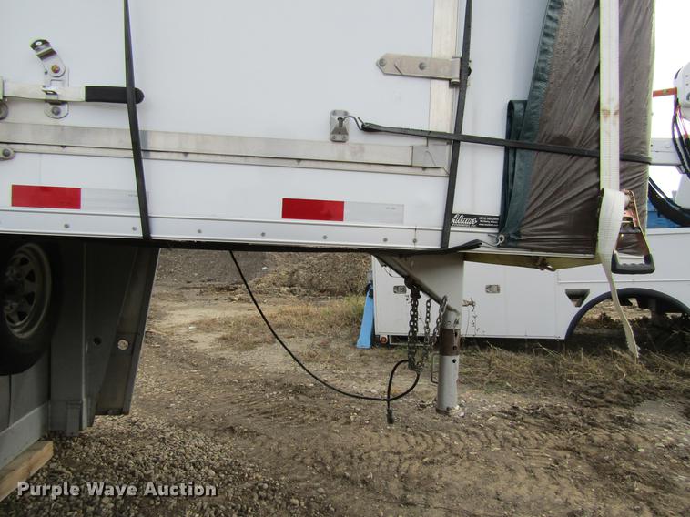 image for item DF3880 2011 Wells Cargo CVG3225 enclosed cargo trailer
