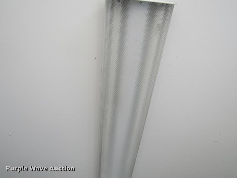 image for item DF3880 2011 Wells Cargo CVG3225 enclosed cargo trailer