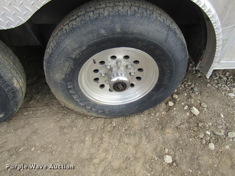 image for item DF3880 2011 Wells Cargo CVG3225 enclosed cargo trailer