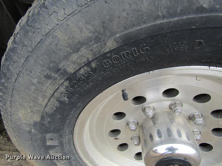 image for item DF3880 2011 Wells Cargo CVG3225 enclosed cargo trailer