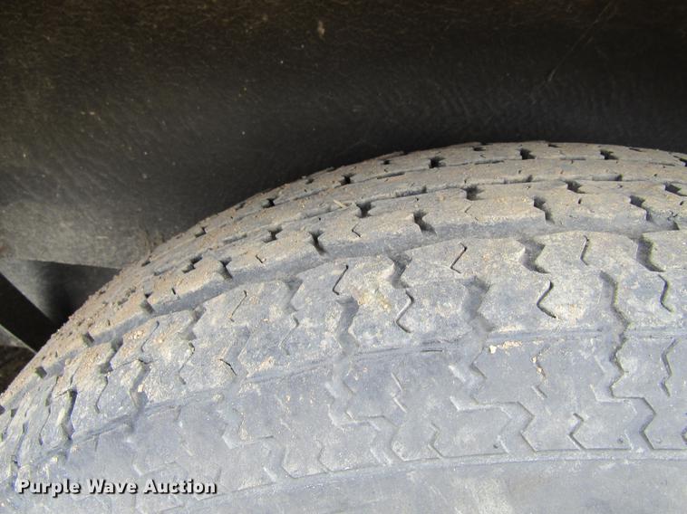 image for item DF3880 2011 Wells Cargo CVG3225 enclosed cargo trailer