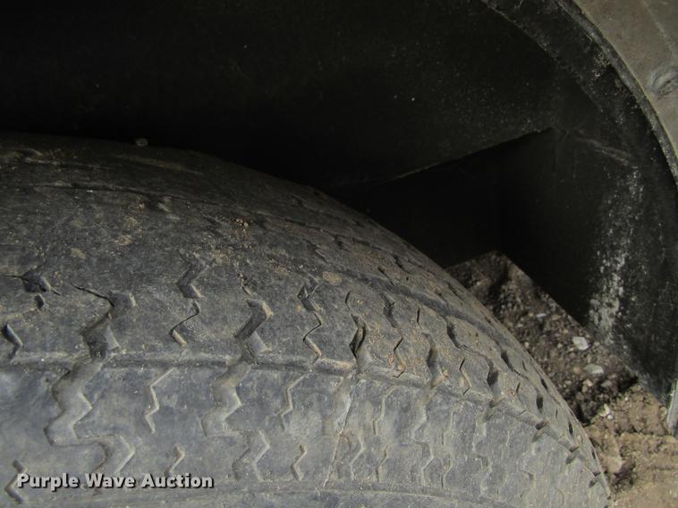 image for item DF3880 2011 Wells Cargo CVG3225 enclosed cargo trailer