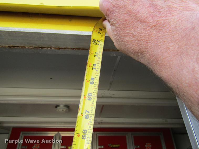 image for item DF3881 1999 United Express enclosed cargo trailer