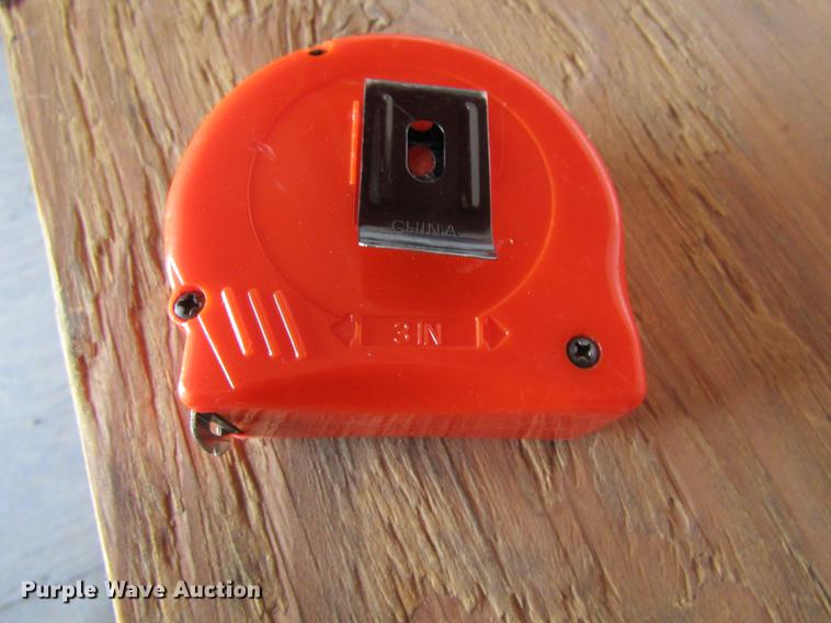 image for item DF3881 1999 United Express enclosed cargo trailer