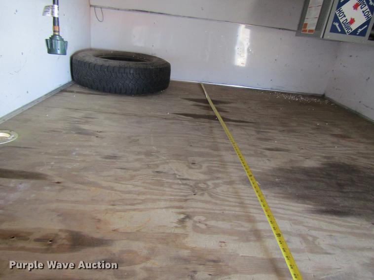 image for item DF3881 1999 United Express enclosed cargo trailer